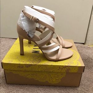Beige faux leather sandals